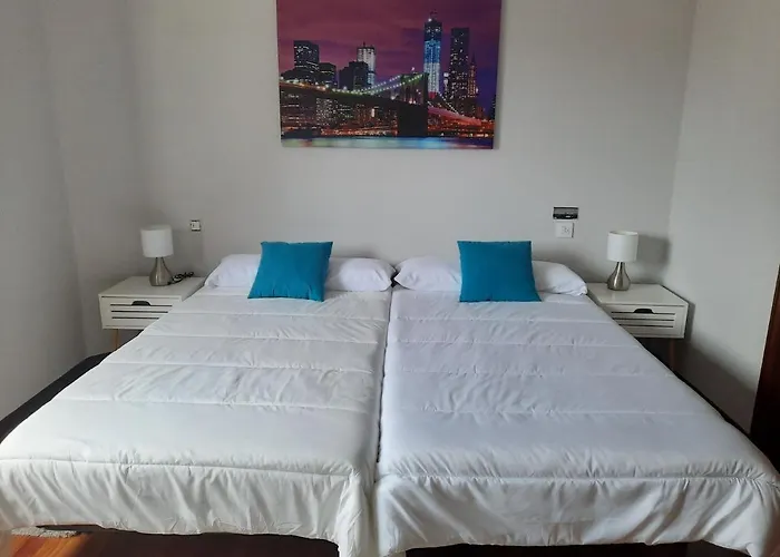 Lujo Y Paz En Apartamento Centrico Con Piscina ויגו